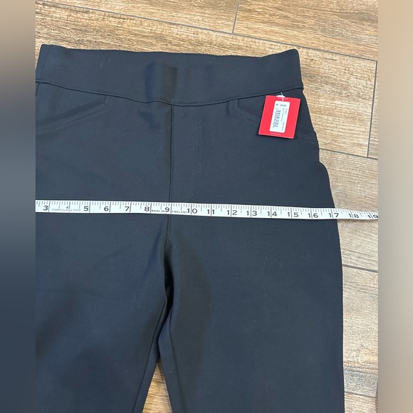 Spanx The Perfect Black Pant, Ankle Backseam Skinny Medium Petite Spanx Classic - Picture 10 of 15